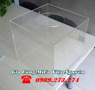 gia công hộp mica