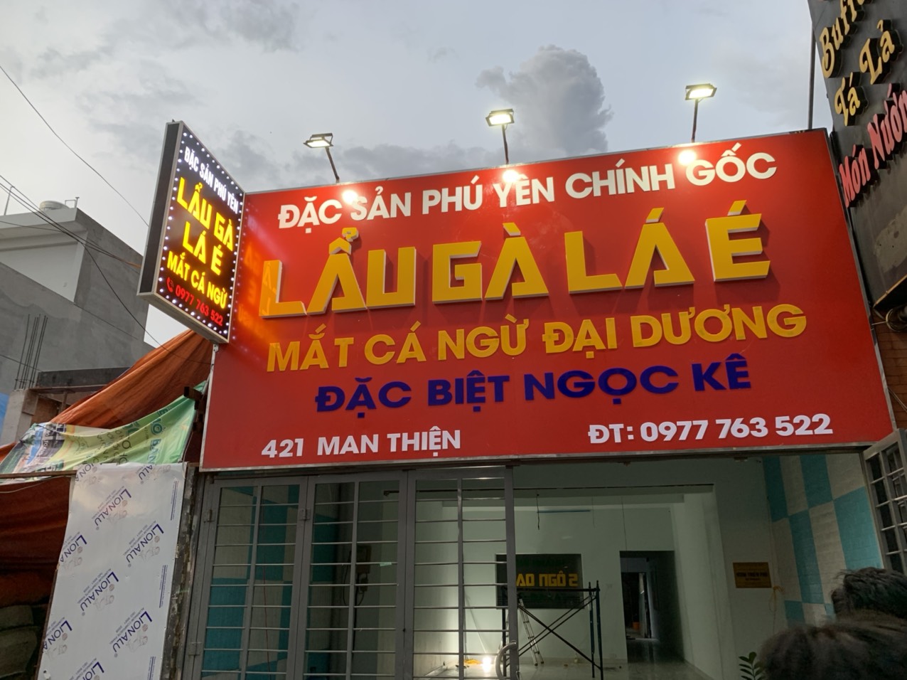 bảng hiệu alu