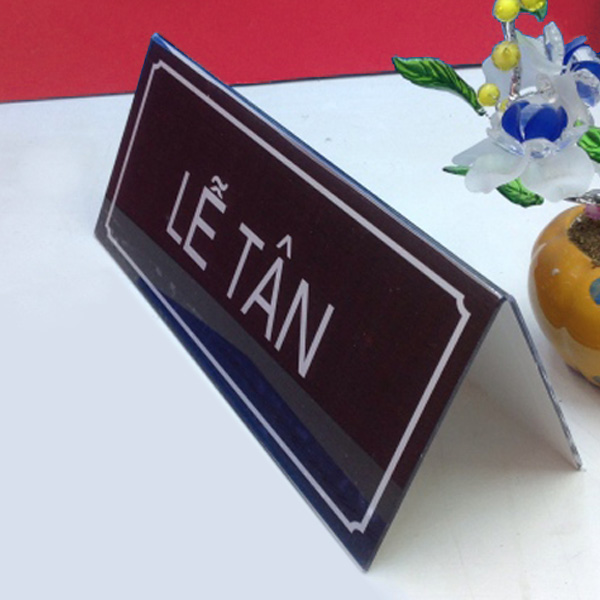 Biển chức danh mica Lễ Tân, Biển mica