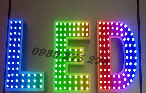 Quy trình làm biển đèn led vẫy - Việt Nguyên Group