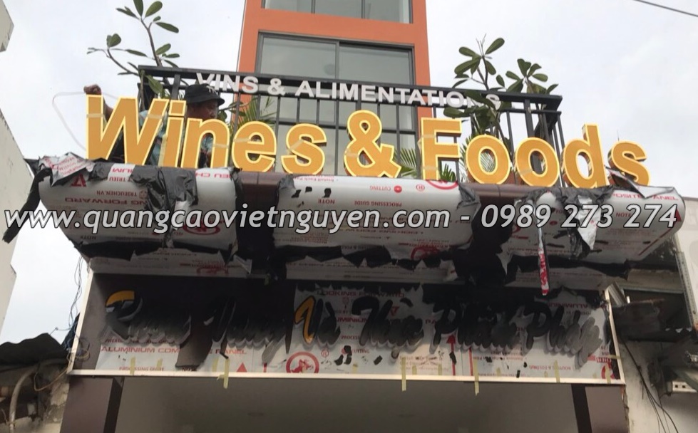 bảng hiệu chữ nổi