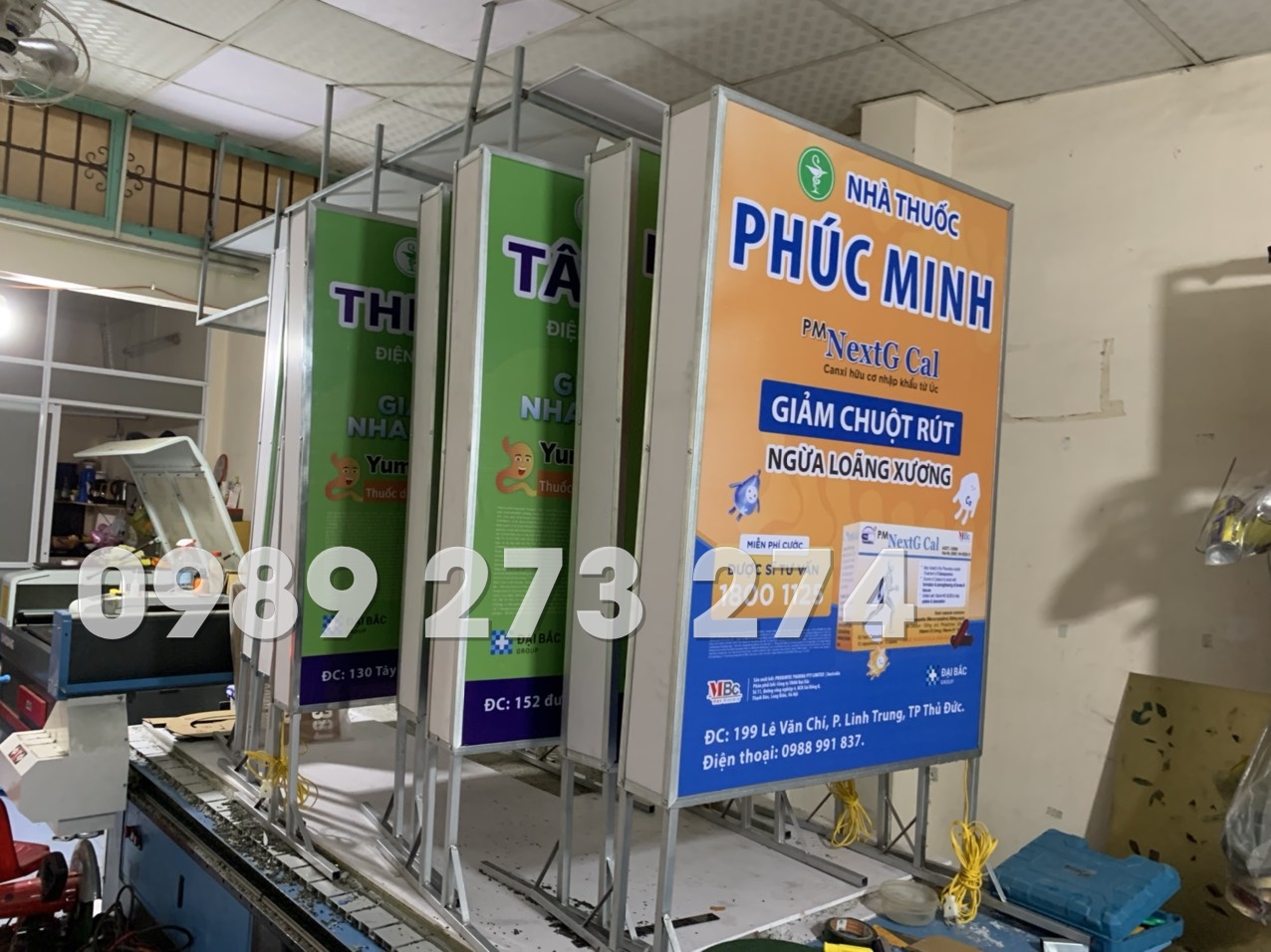 hộp đèn nhà thuốc